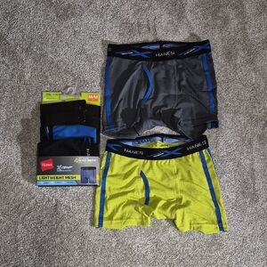 (4) Hanes Boy's Tagless Mesh Boxer Briefs - Gray and Yellow Medium 10-12